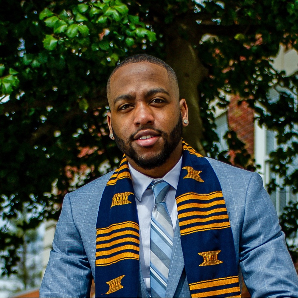 Meet your Posher, Demari